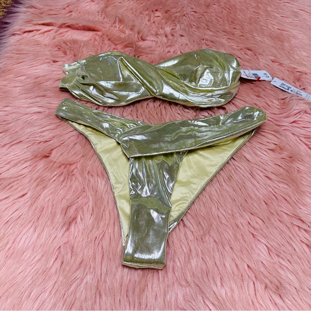 Gold Twist top swimsuit. NWT!